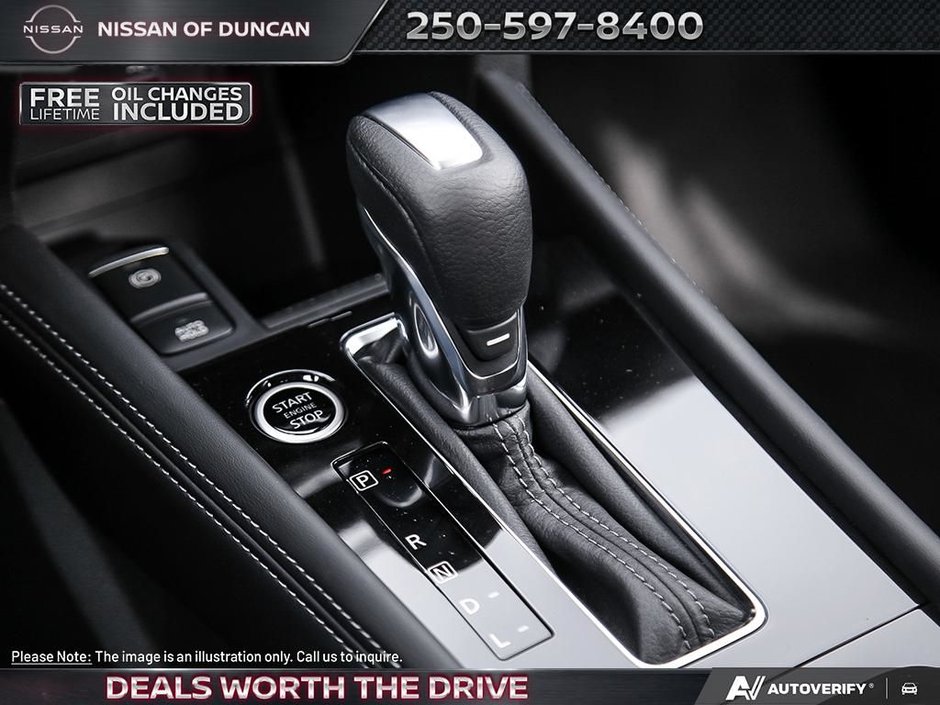 2025 Nissan Kicks Play SV-13