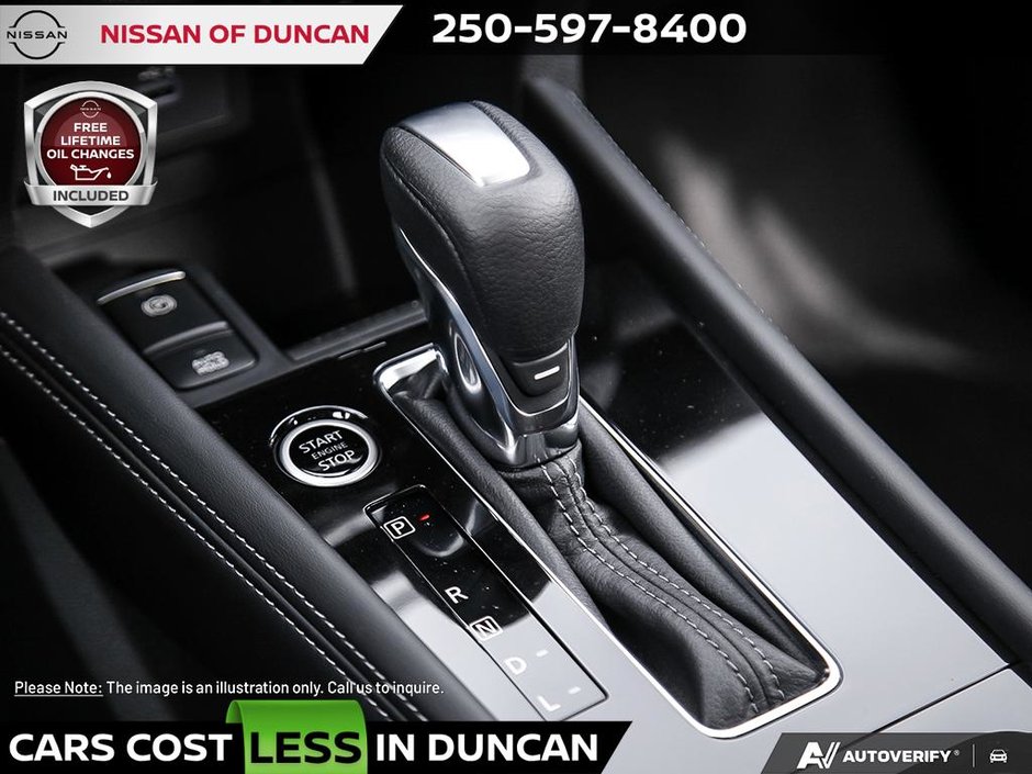 2025 Nissan Kicks Play SV-16