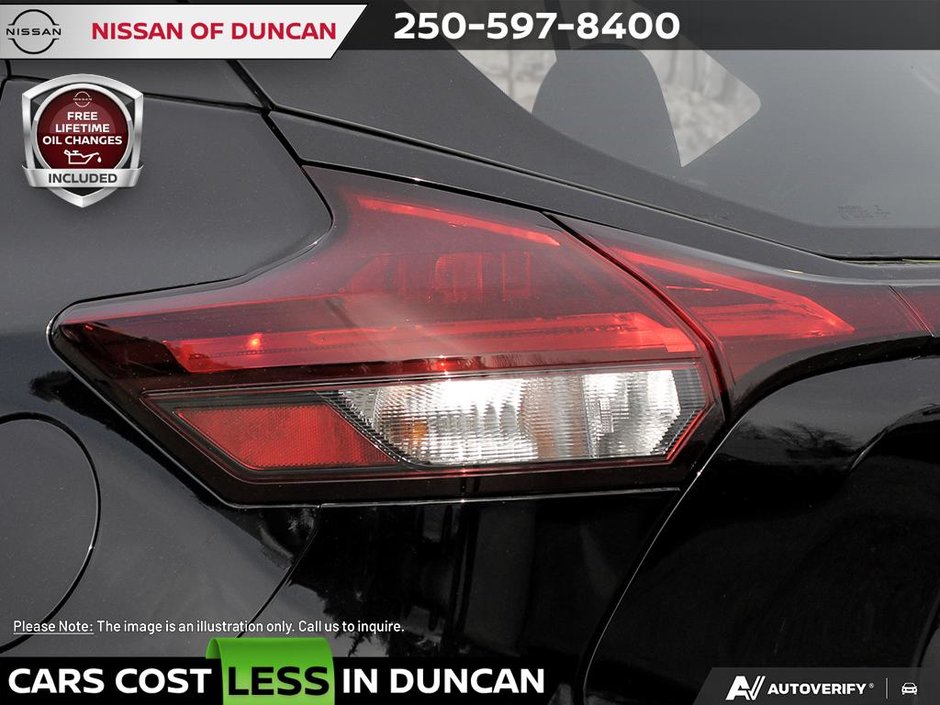 2025 Nissan Kicks Play S-9