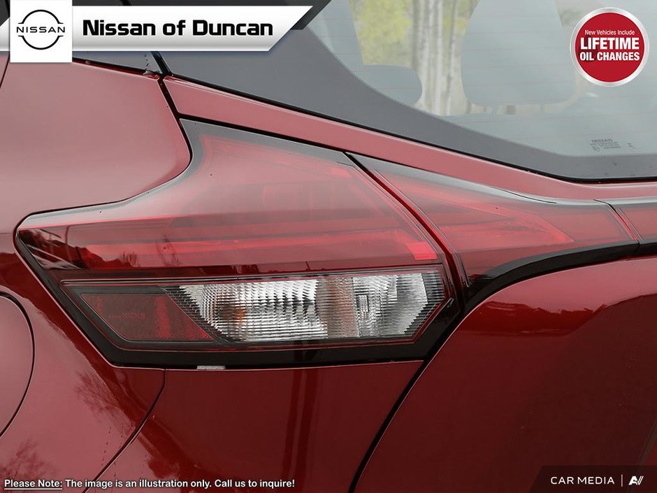 2025 Nissan Kicks Play S-10