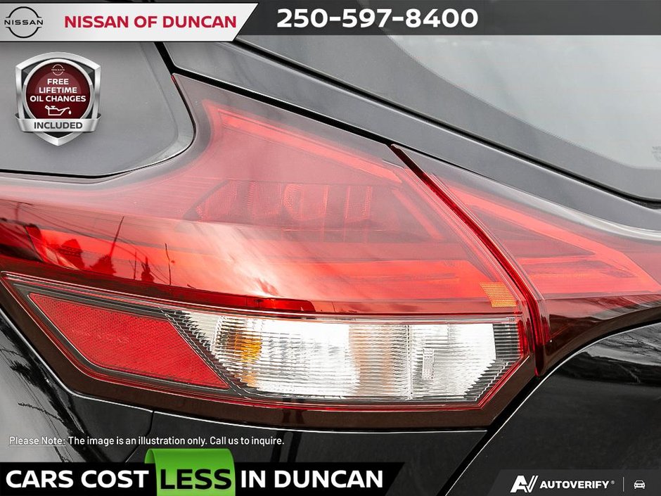 2025 Nissan Kicks Play SV-10