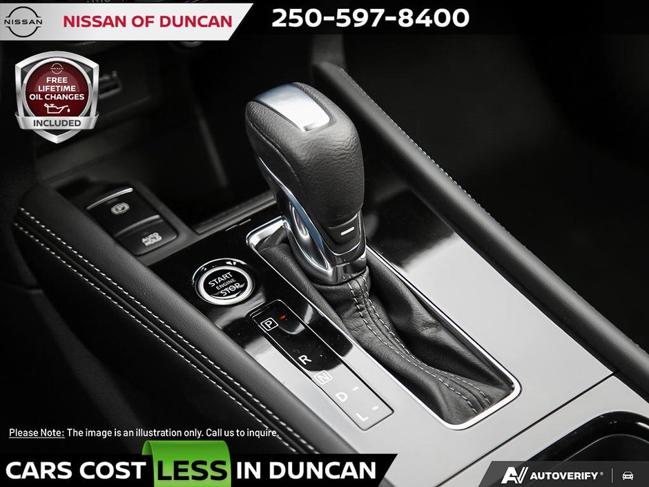 2025 Nissan Kicks Play SV-16