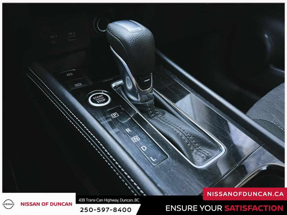 2025 Nissan Kicks Play S-13