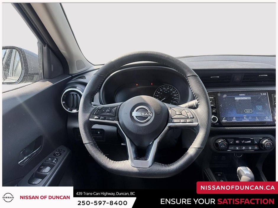 2025 Nissan Kicks Play S-11