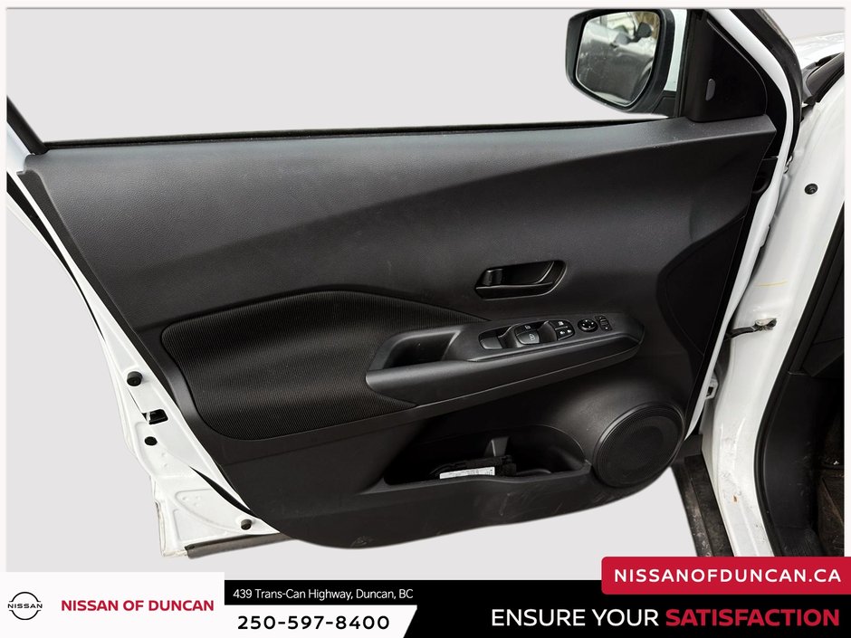 2025 Nissan Kicks Play S-7