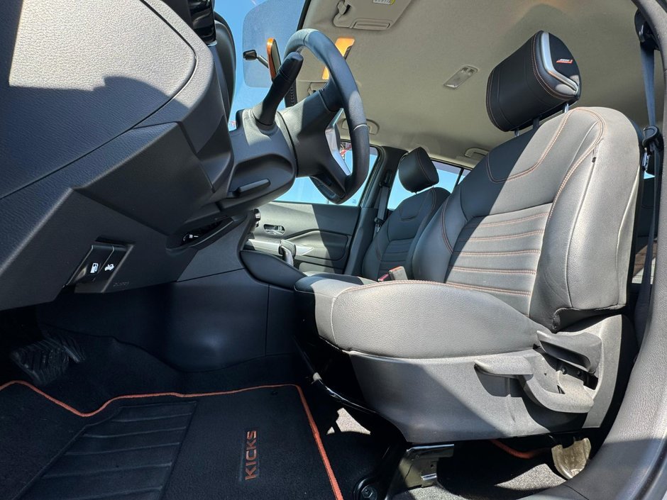 2019 Nissan KICKS SR Premium | Bose Audio | 360 Cam | ONLY 25K!-11