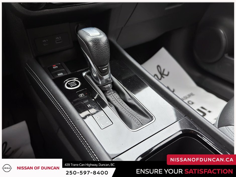 2021 Nissan Kicks SR-14