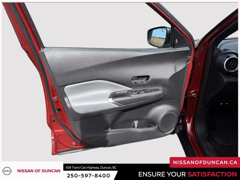 2021 Nissan Kicks SR-11