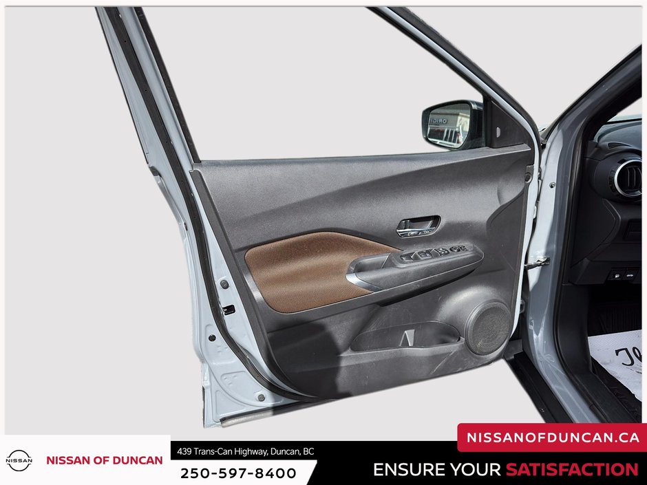 2022 Nissan Kicks SR-11