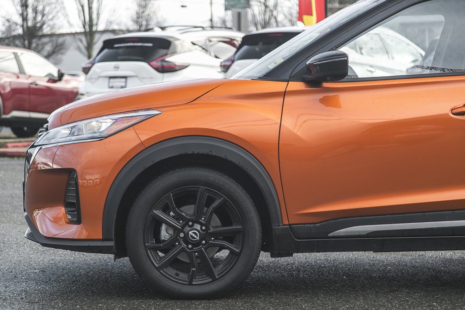 2023 Nissan Kicks SR-3