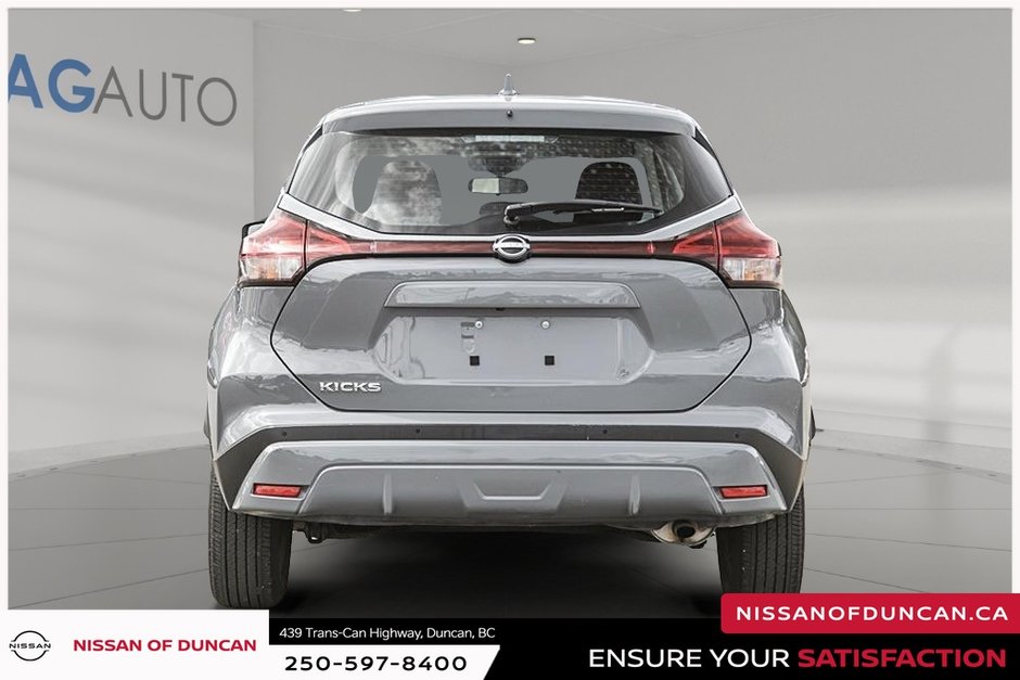 2023 Nissan Kicks S-4