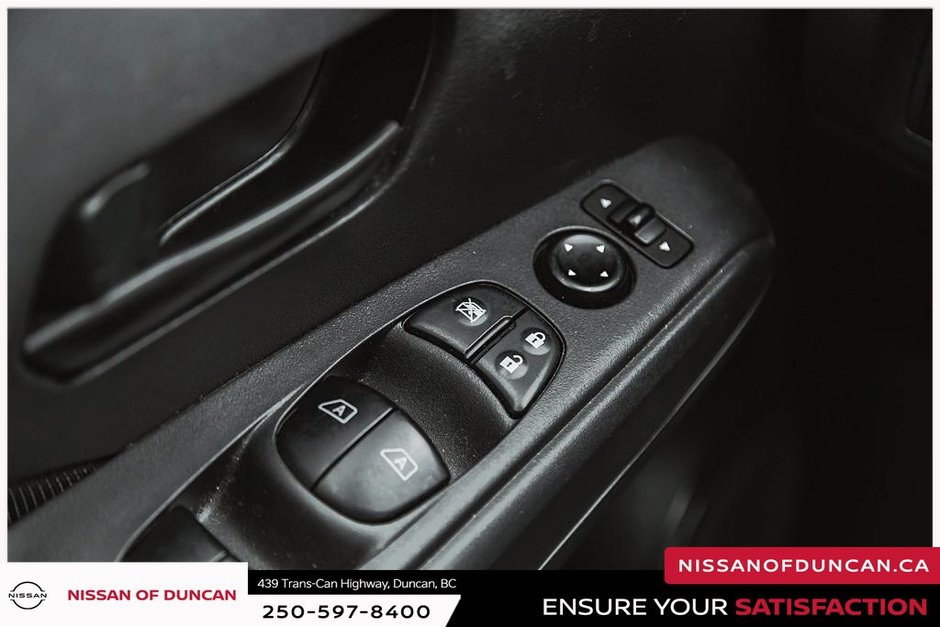 2023 Nissan Kicks S-23