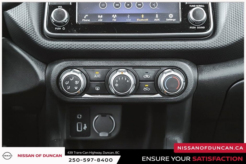 2024 Nissan Kicks S-19