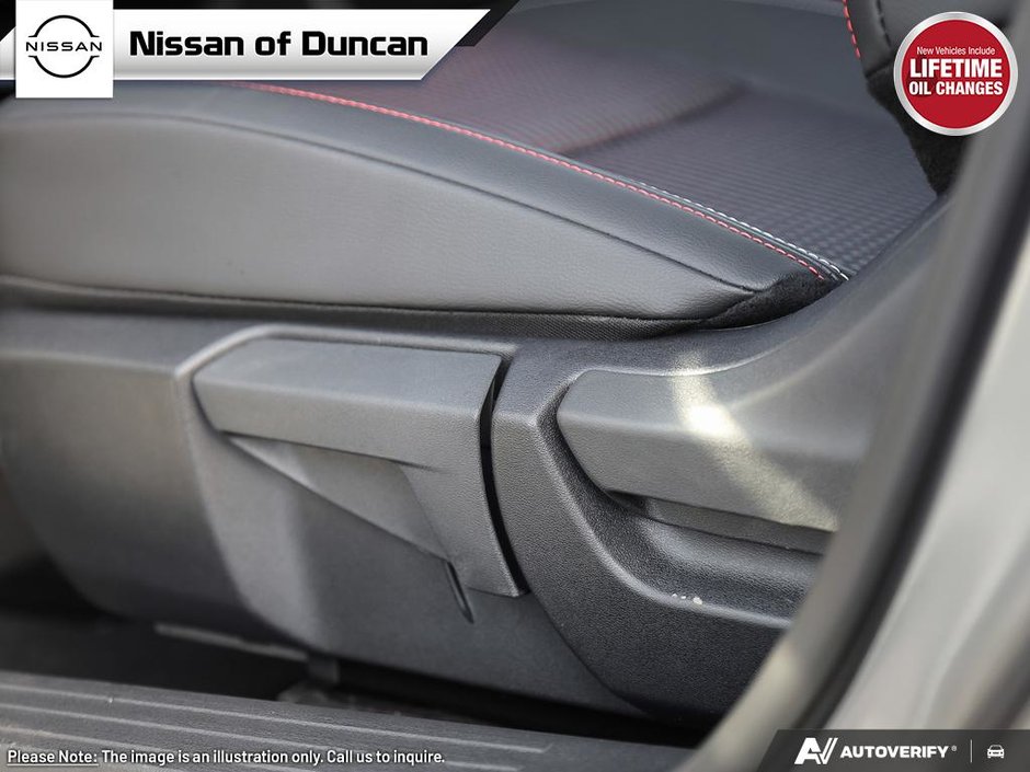 2025 Nissan Kicks SR PREMIUM-25