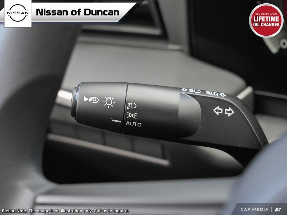 2025 Nissan Kicks S-24