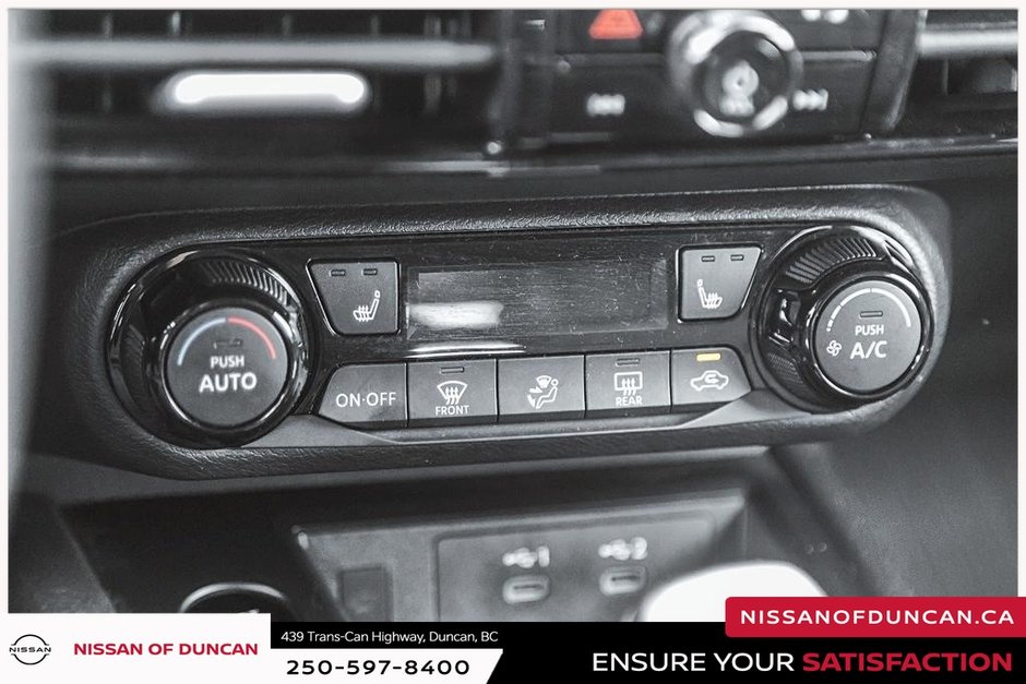 2025 Nissan Kicks SV-27