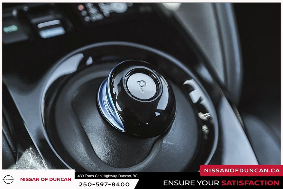 2023 Nissan Leaf SL Plus-33