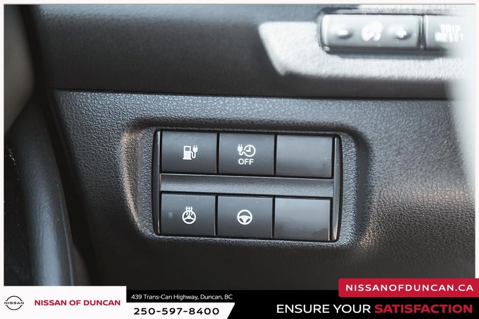 2023 Nissan Leaf SL Plus-24