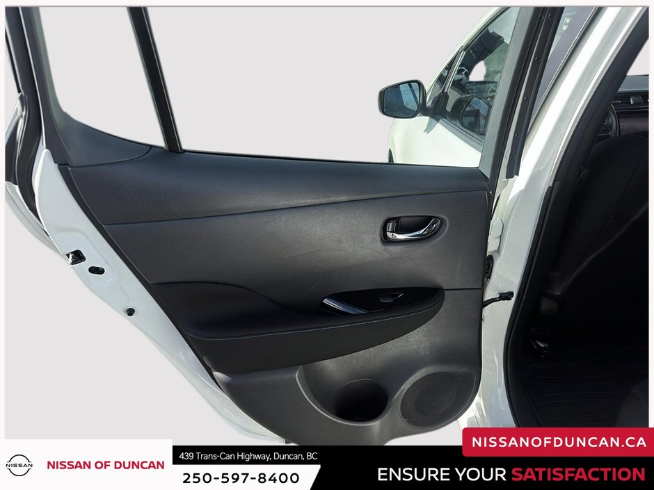 2023 Nissan Leaf SV Plus-10