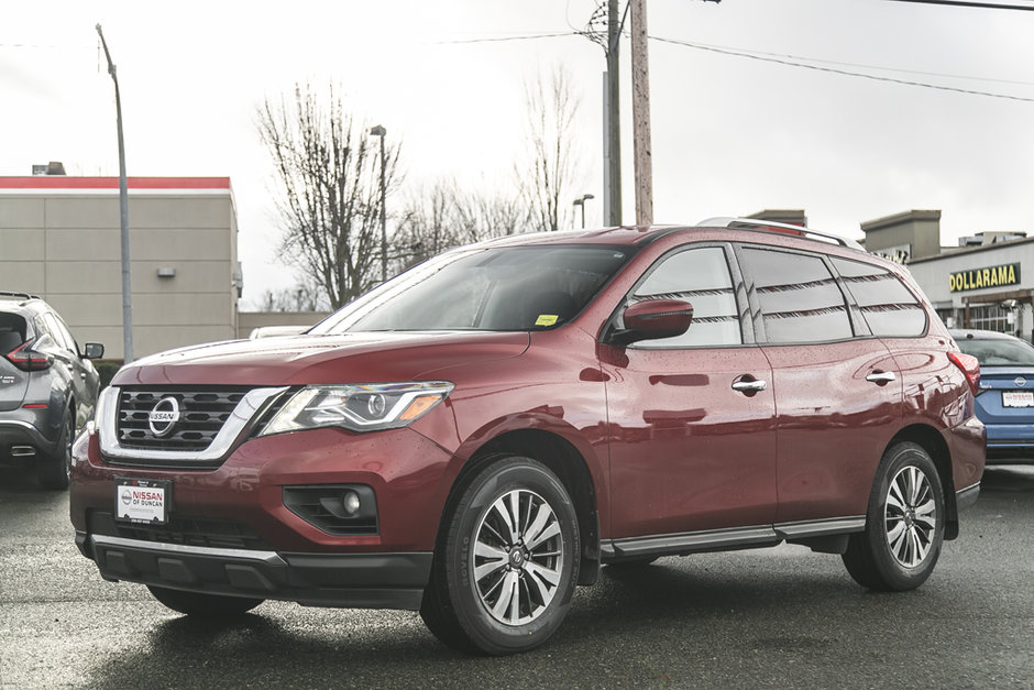 2018 Nissan Pathfinder SV Tech-2