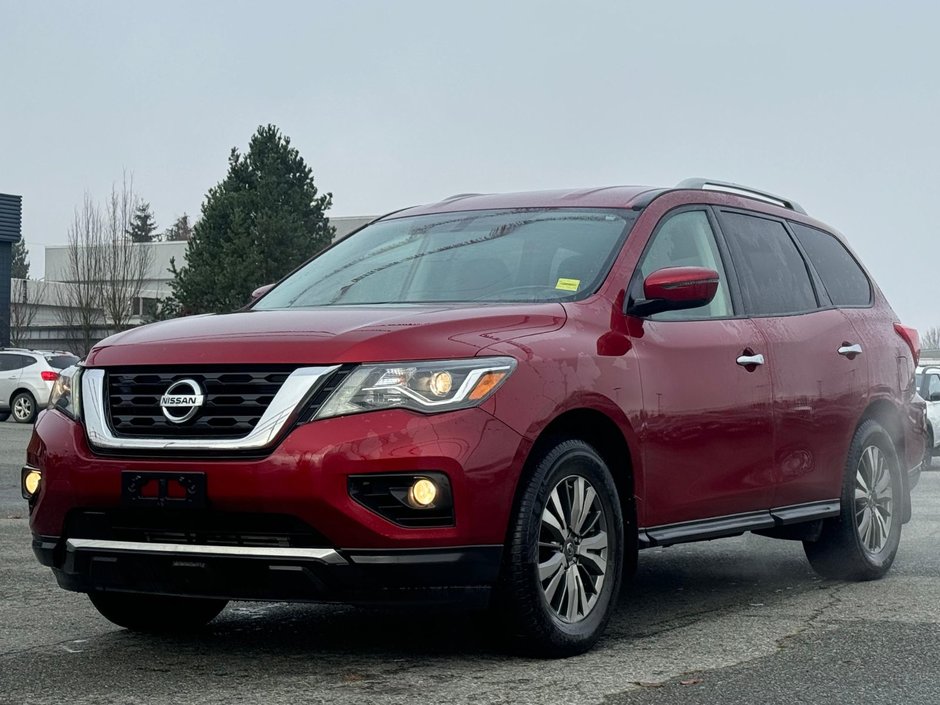 2018 Nissan Pathfinder SV Tech-0