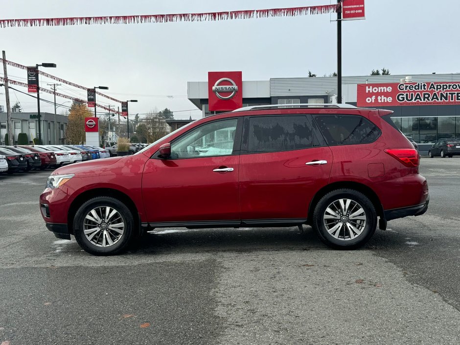 2018 Nissan Pathfinder SV Tech-6