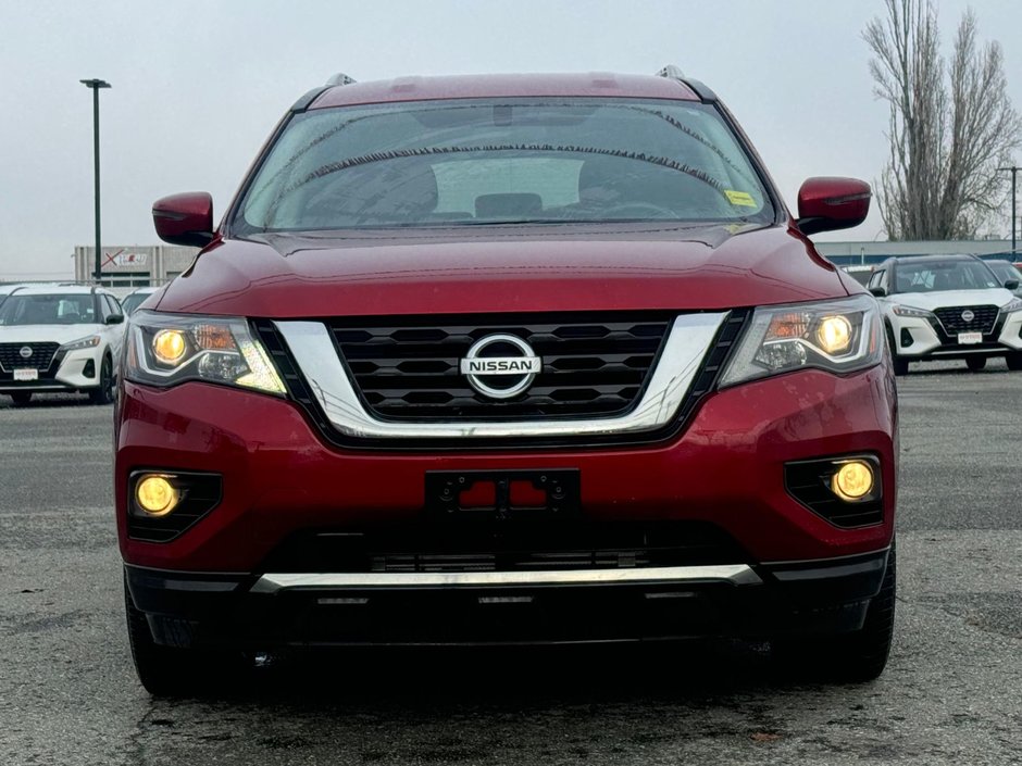 2018 Nissan Pathfinder SV Tech-4