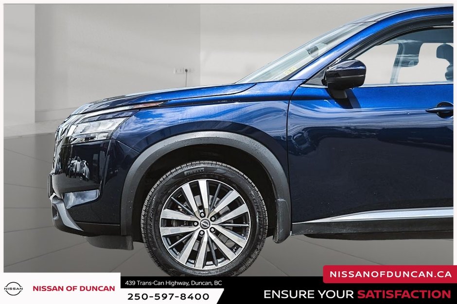 2022 Nissan Pathfinder Platinum-1