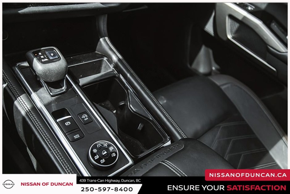 2022 Nissan Pathfinder Platinum-30