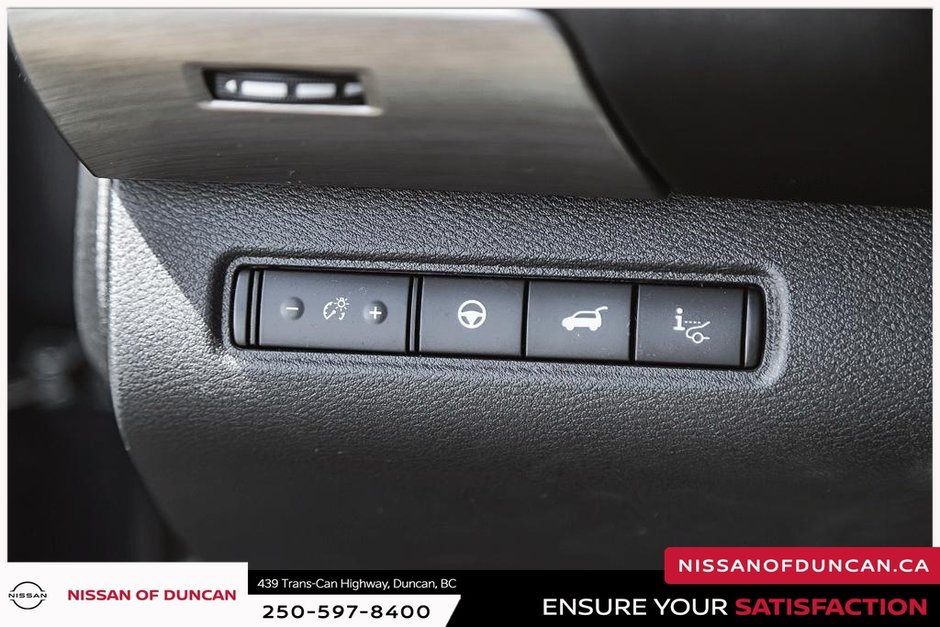 2022 Nissan Pathfinder Platinum-21