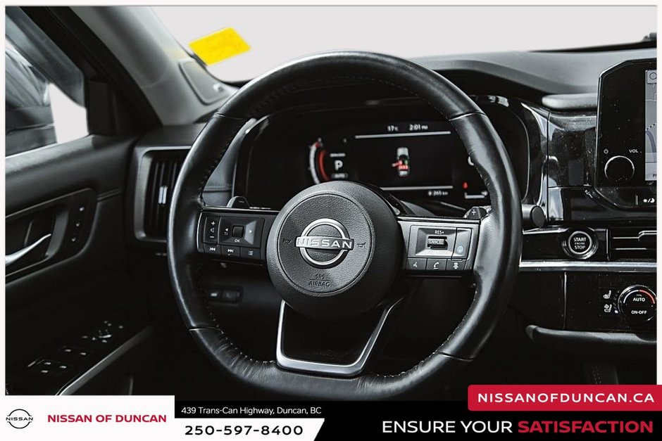 2022 Nissan Pathfinder Platinum-16