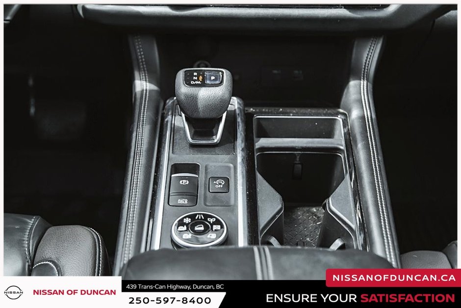 2022 Nissan Pathfinder Platinum-18