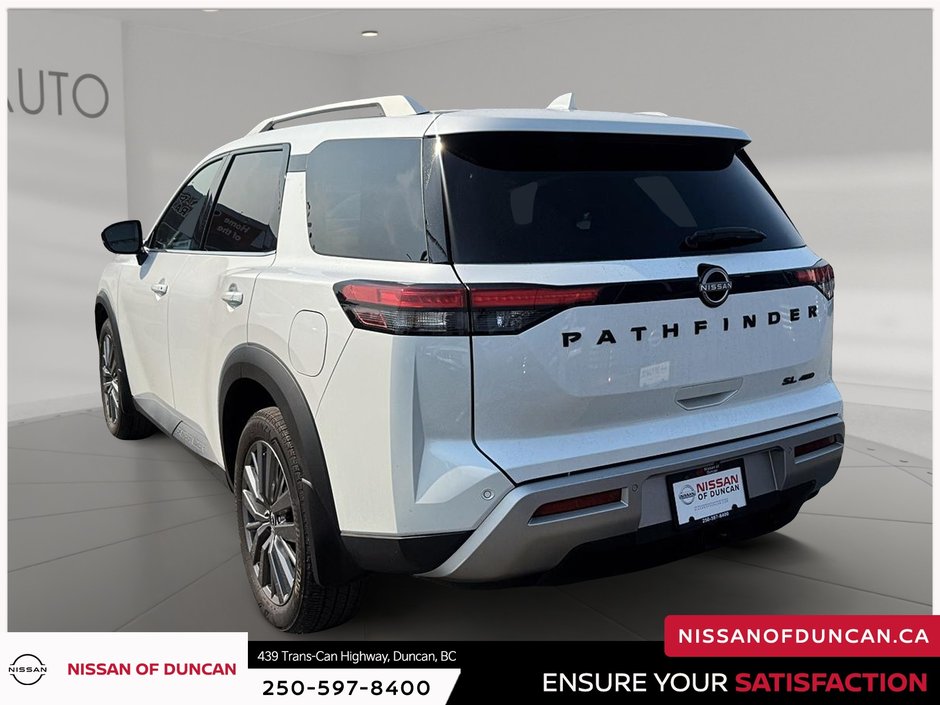 2025 Nissan Pathfinder SL-3