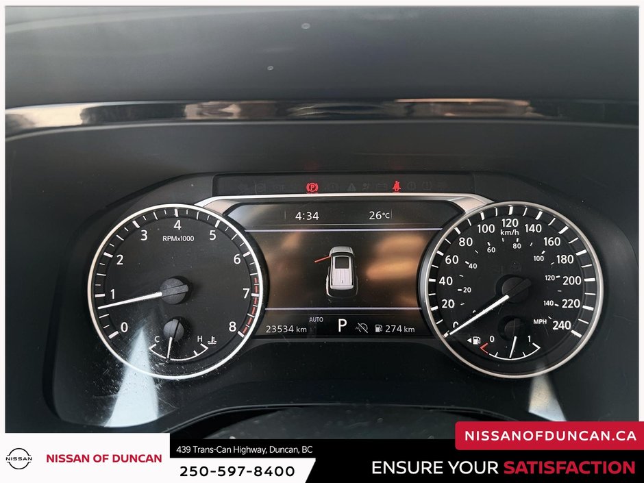 2025 Nissan Pathfinder SL-9