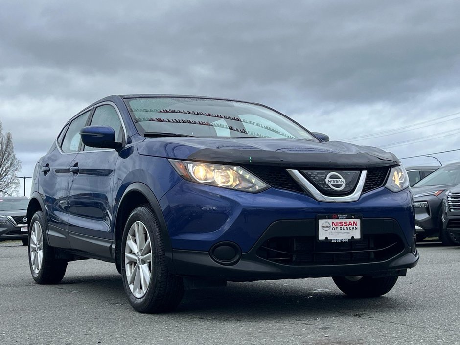 2018 Nissan Qashqai S AWD | Heated Seats | ONLY 67xxxkms!-3