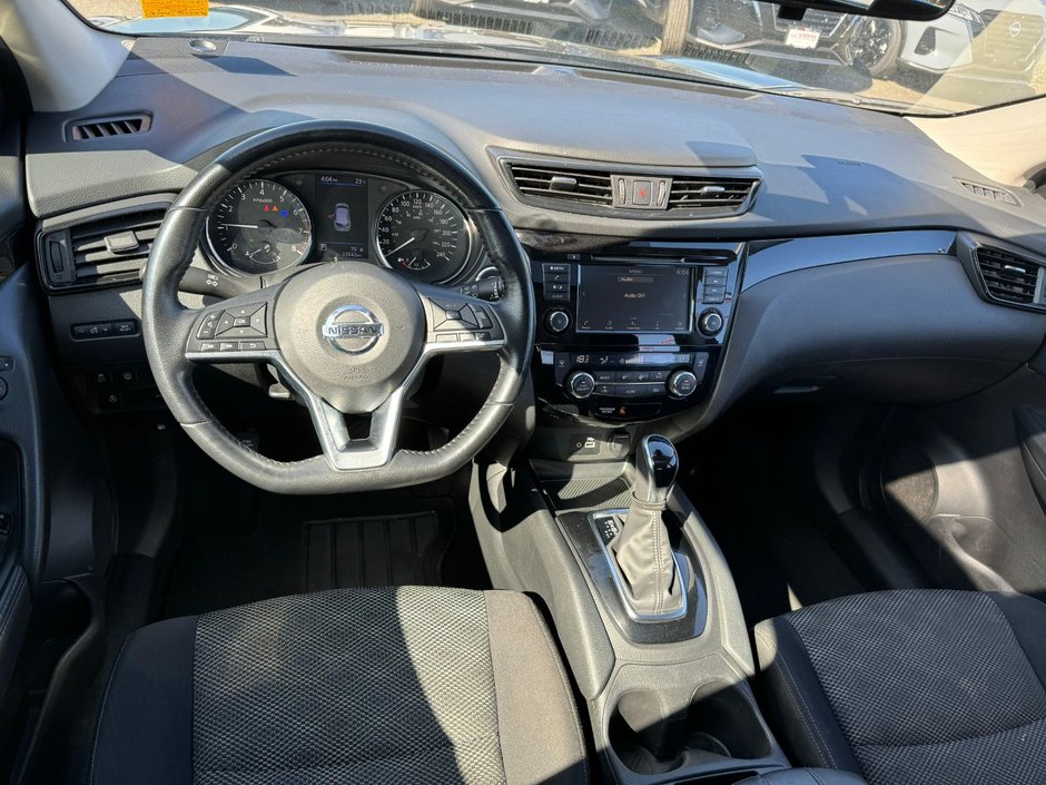 2020 Nissan Qashqai SV | Sunroof | Heated Seats | Remote Start | 33K-12