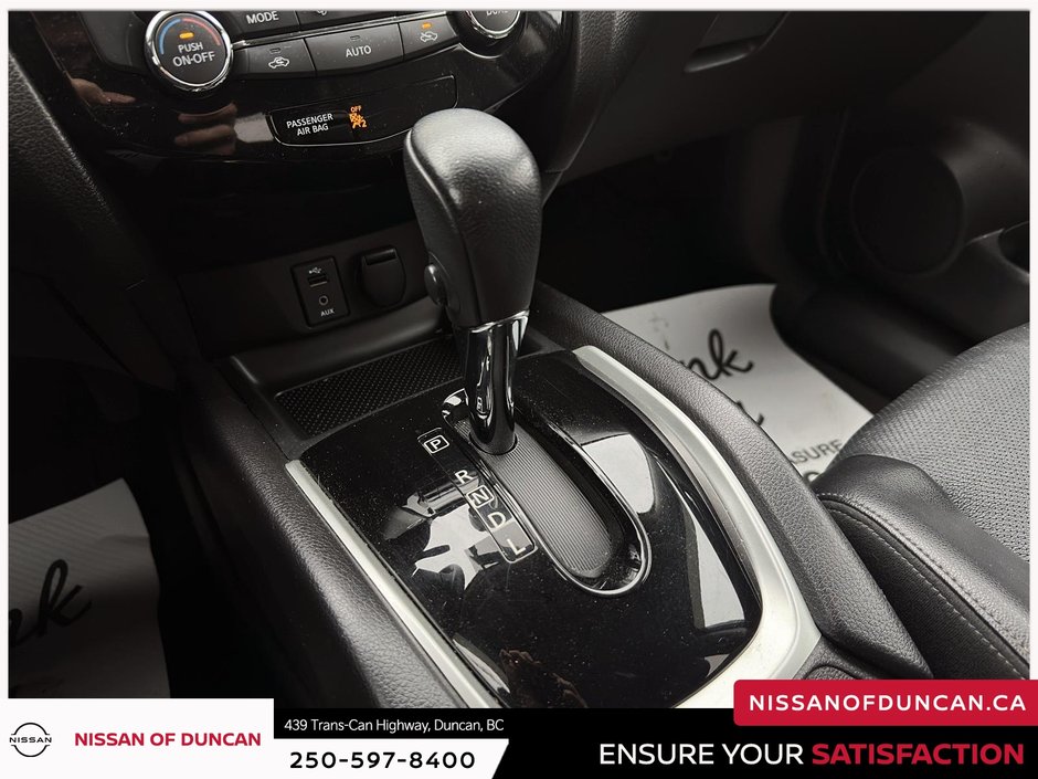 2015 Nissan Rogue SL-16