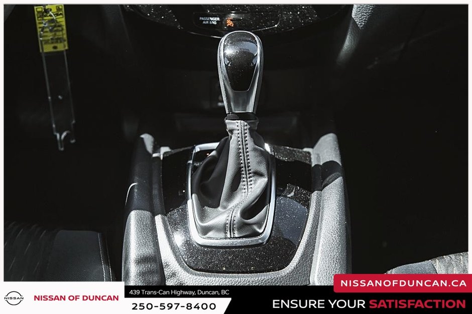 2017 Nissan Rogue S-17
