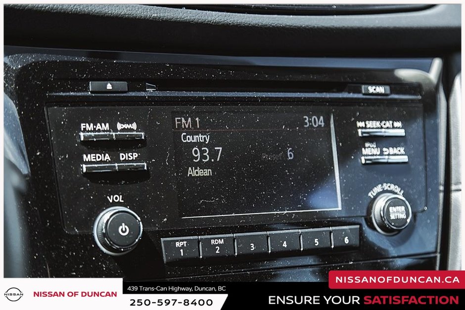 2017 Nissan Rogue S-24