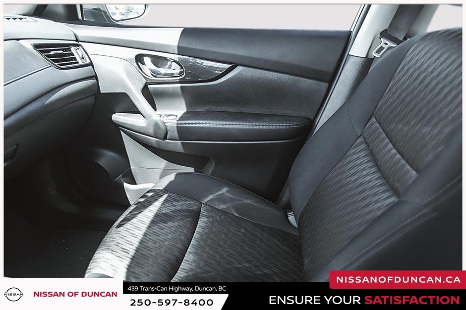 2017 Nissan Rogue S-30
