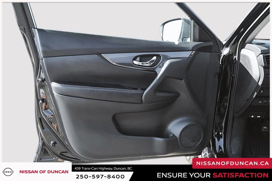 2017 Nissan Rogue SV-10