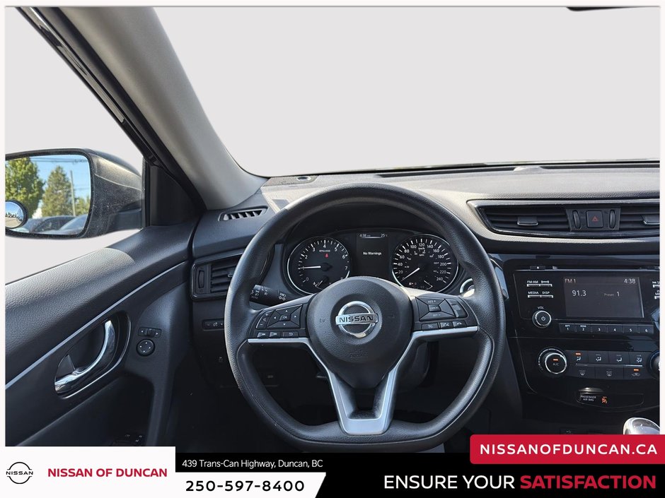 2017 Nissan Rogue SV-12