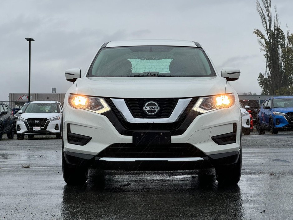 2018 Nissan Rogue S-1