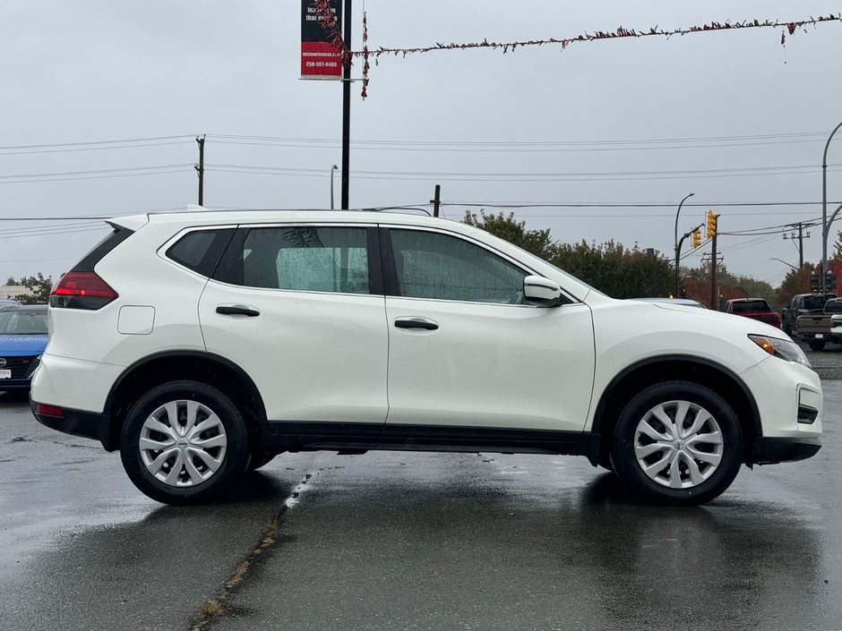 2018 Nissan Rogue S-3