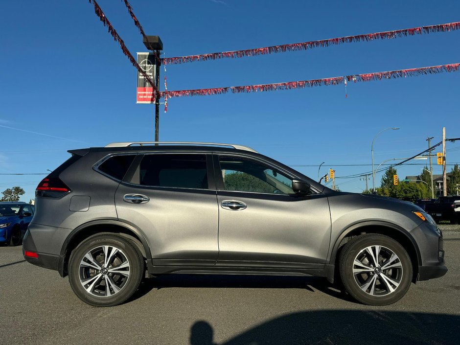 2019 Nissan Rogue SV AWD | Panoroof | Remote Start | ONLY 36K!!-4