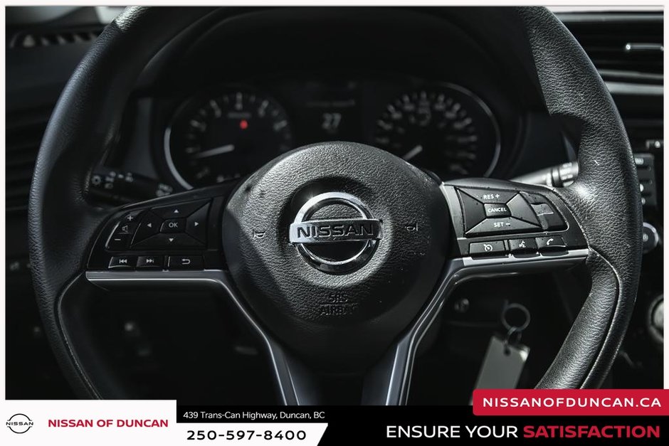 2019 Nissan Rogue S-23