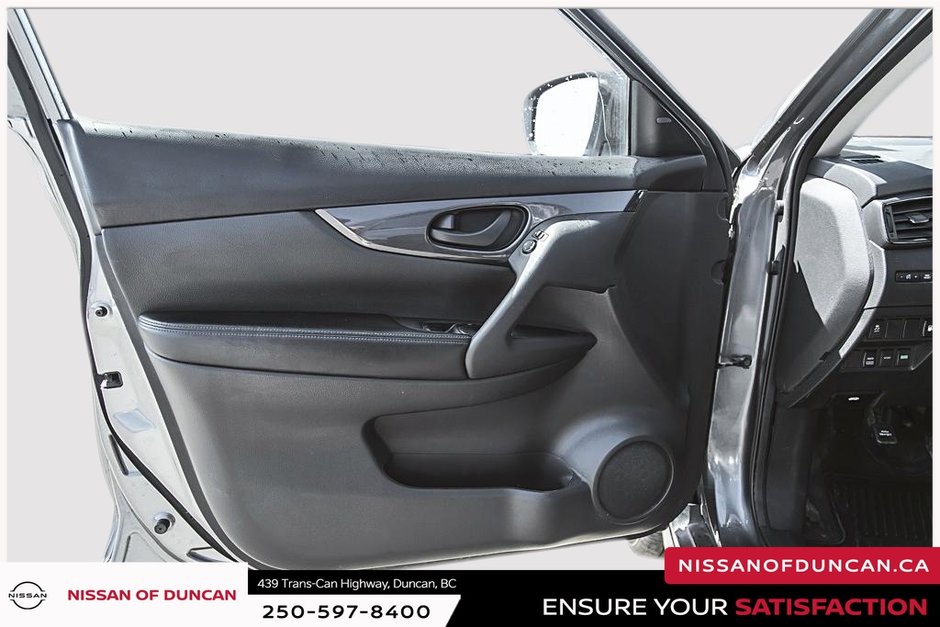 2019 Nissan Rogue S-9