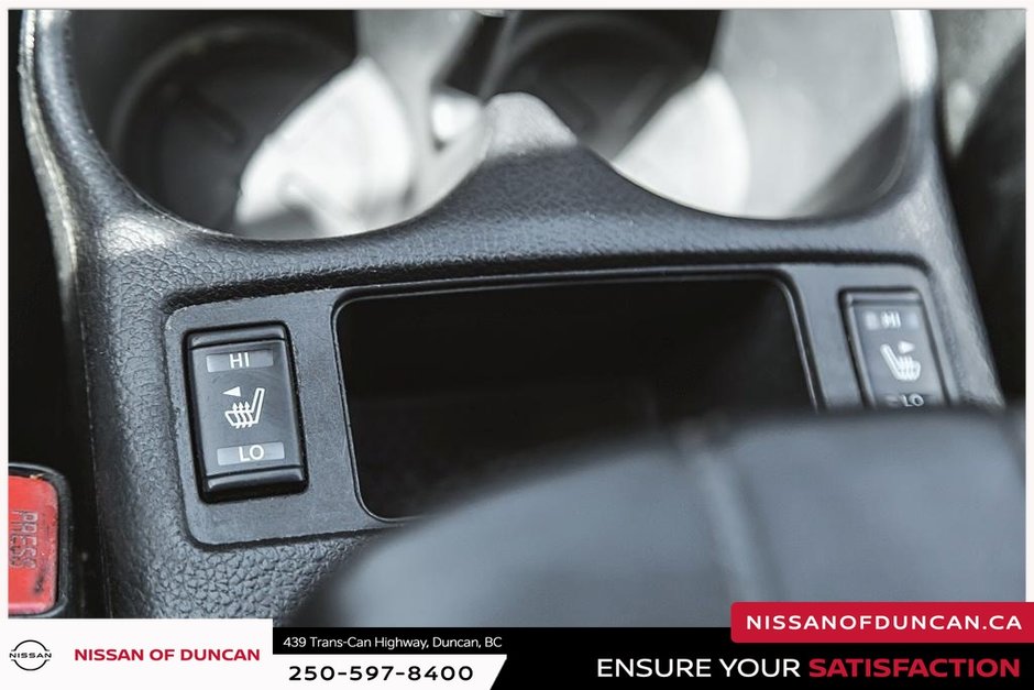 2019 Nissan Rogue S-28