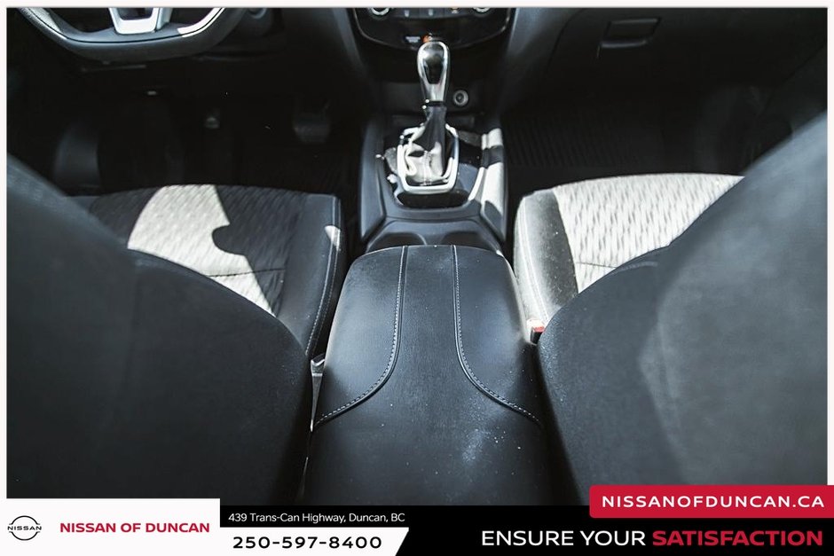 2019 Nissan Rogue SV-18
