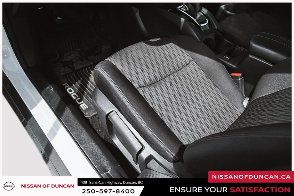 2020 Nissan Rogue SV-11